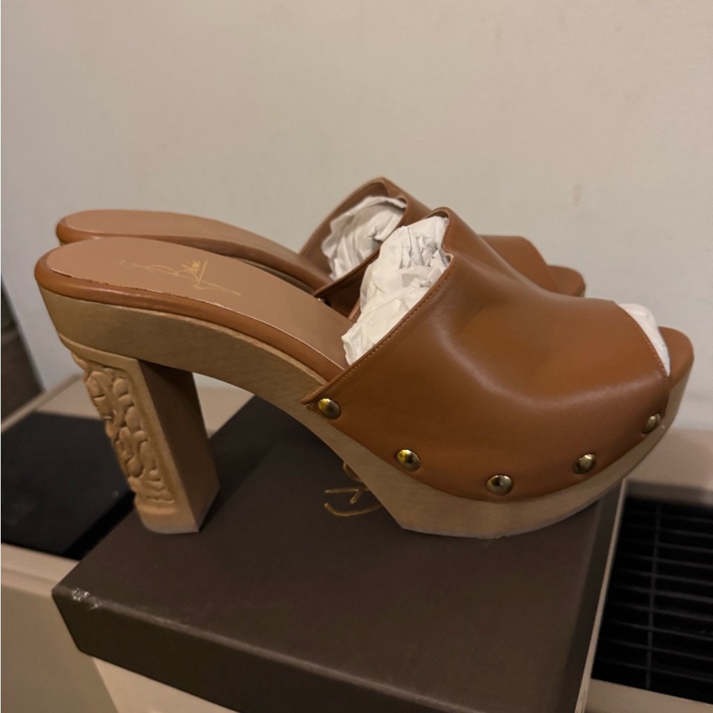 Brown Leather Chunky Heel Mules